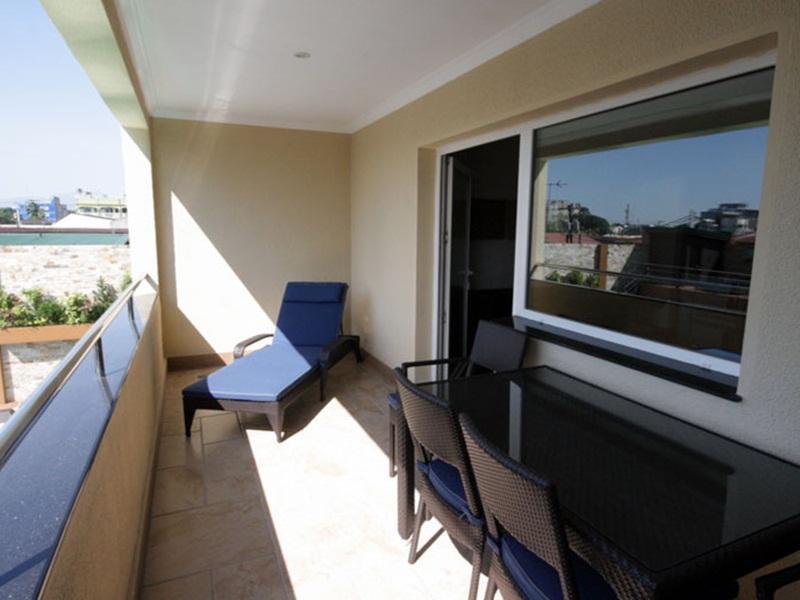 Queens Hotel Angeles City Екстер'єр фото